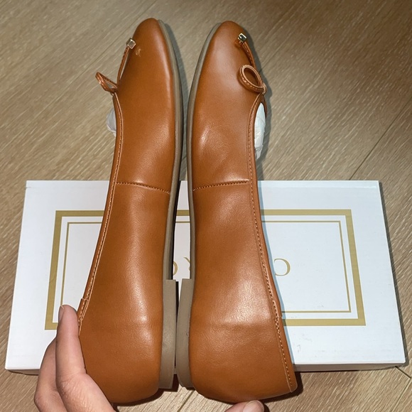 CHARTER CLUB, KAII FLATS - Picture 5 of 9